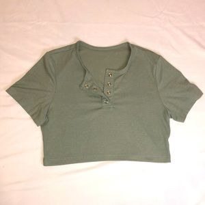 olive green crop tee